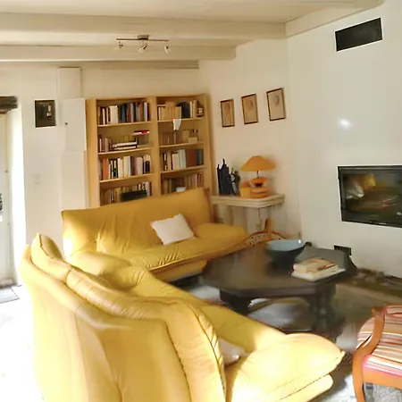 Maison Spacieuse à Saint-andré-de-valborgne Avec Jardin 120 M² Сasa de vacaciones